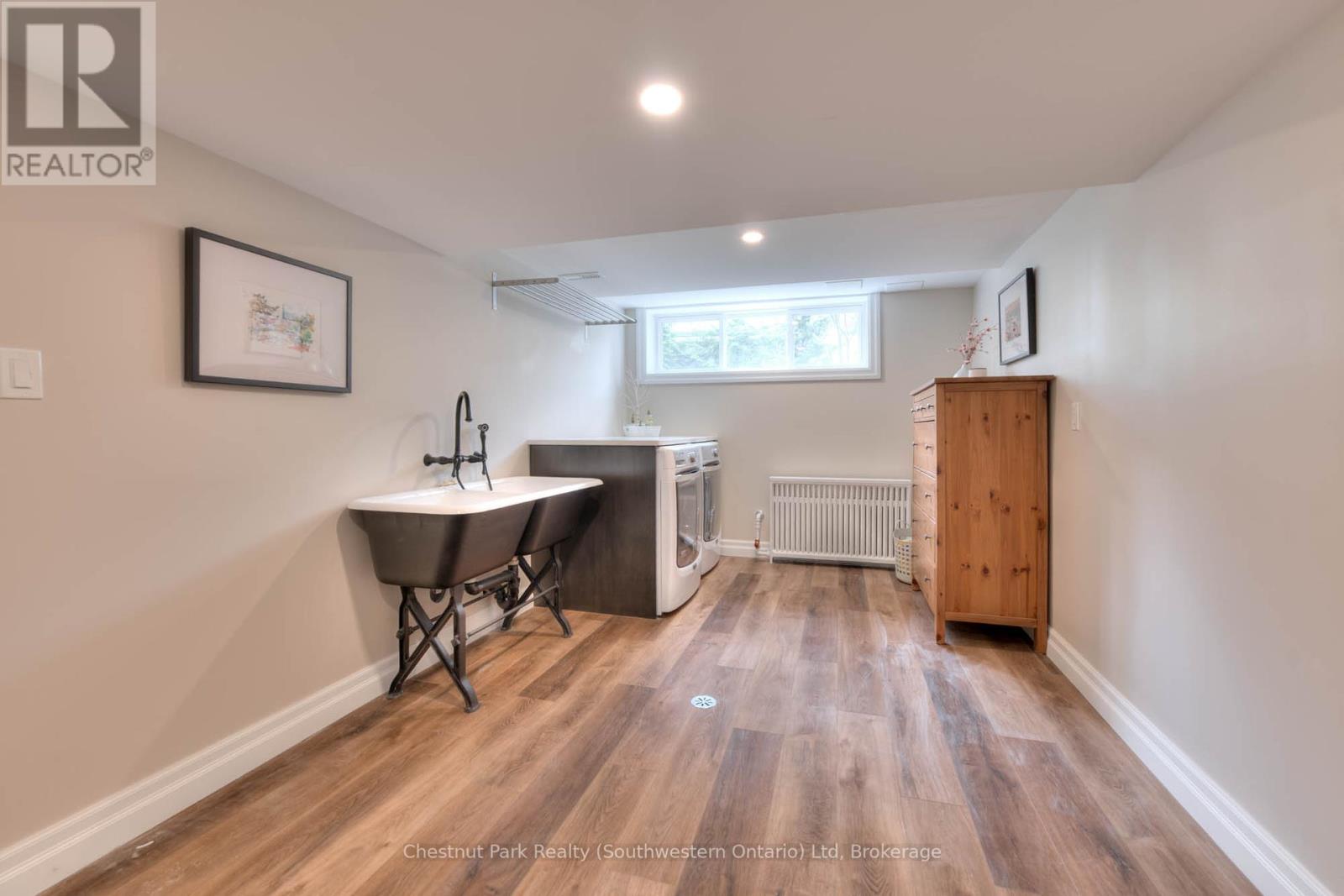 26 Lemon Street, Guelph, Ontario N1E 2G9 - Photo 48 - X12352787