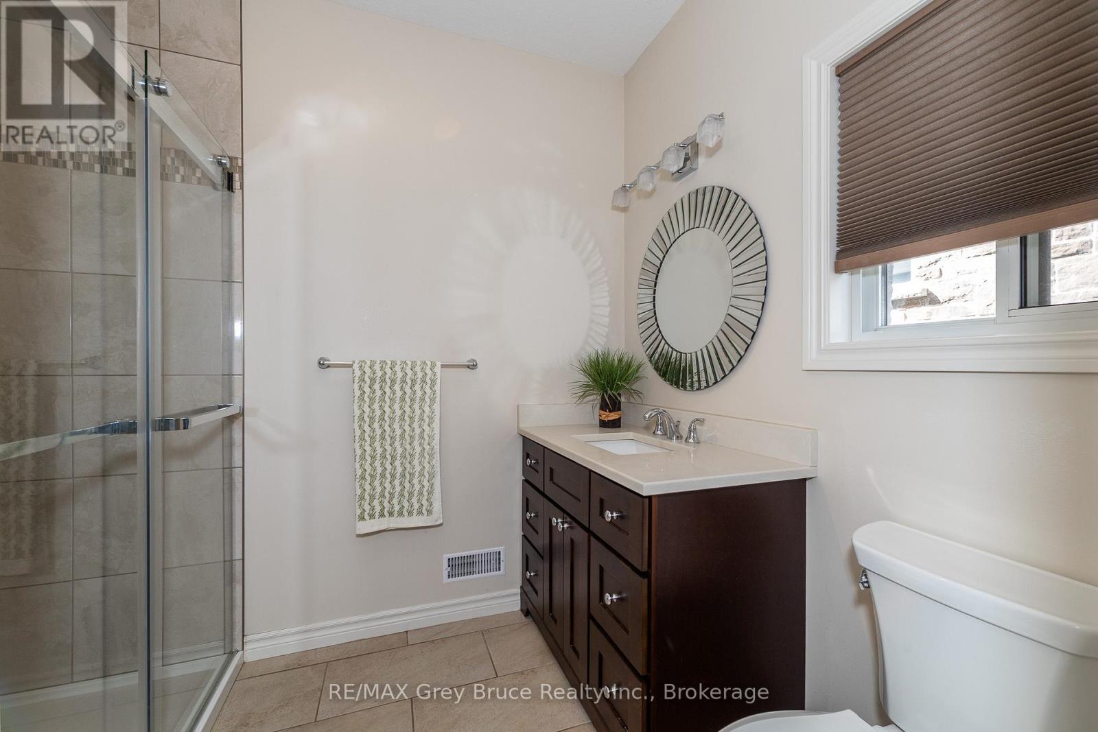 2591 7th Ave E, Owen Sound, Ontario N4K 6V1 - Photo 16 - X12352814