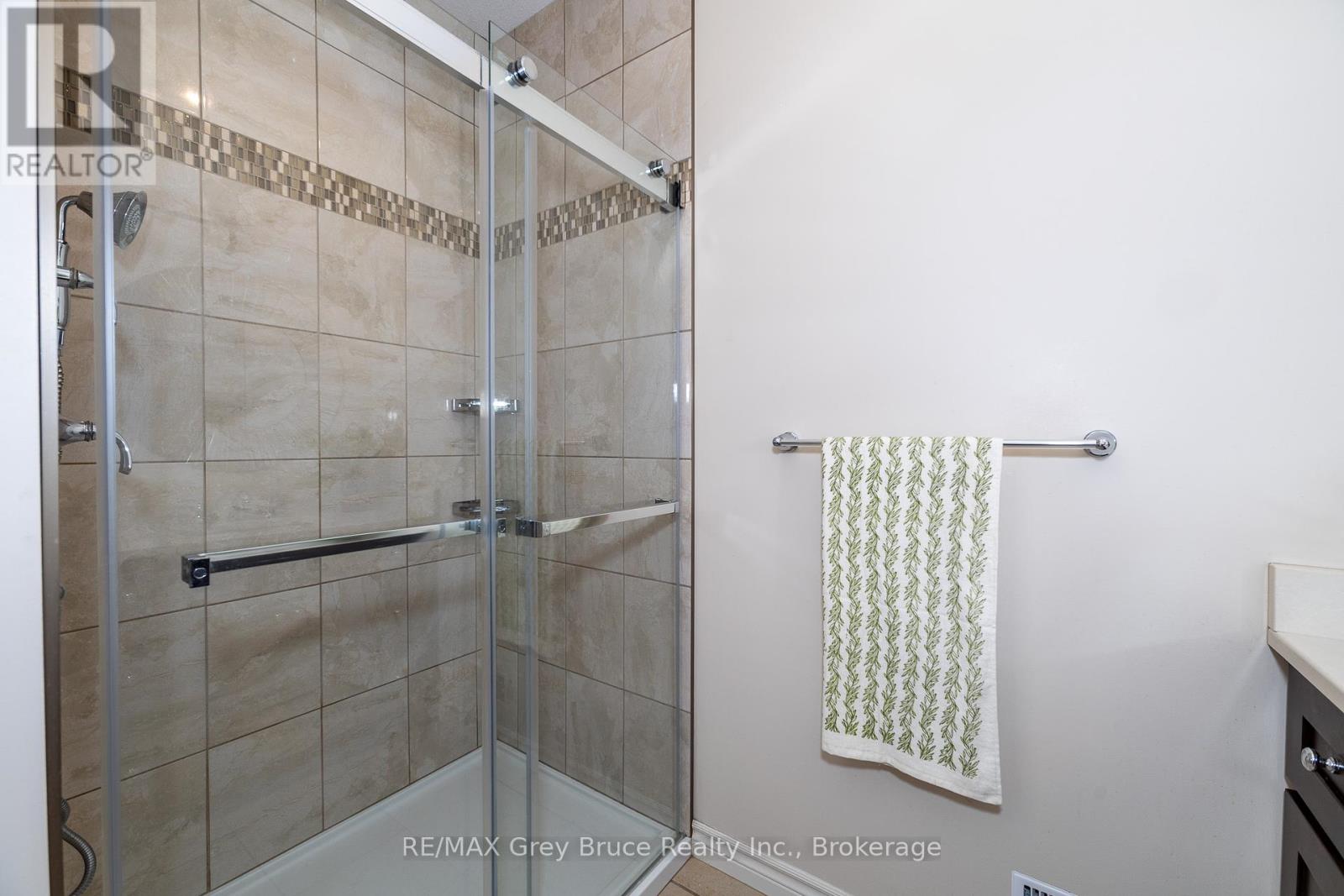 2591 7th Ave E, Owen Sound, Ontario N4K 6V1 - Photo 17 - X12352814