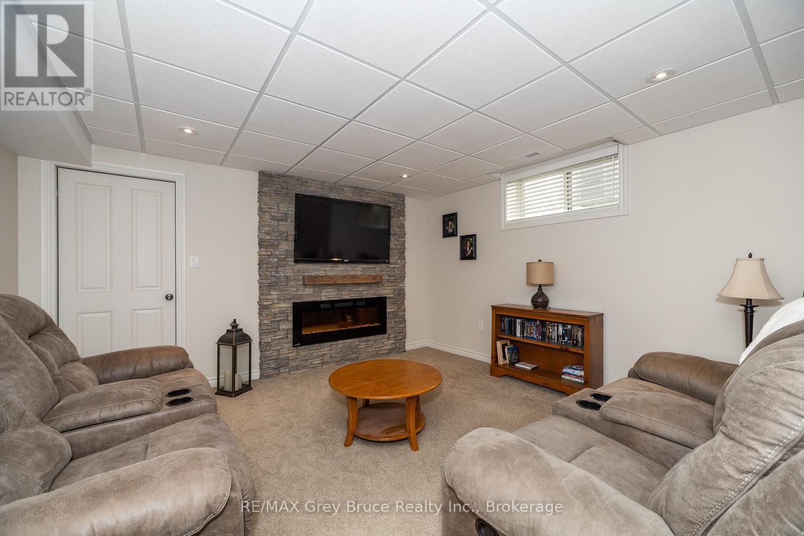 2591 7th Ave E, Owen Sound, Ontario N4K 6V1 - Photo 19 - X12352814