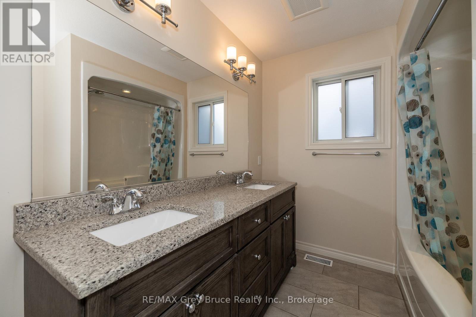 2591 7th Ave E, Owen Sound, Ontario N4K 6V1 - Photo 23 - X12352814