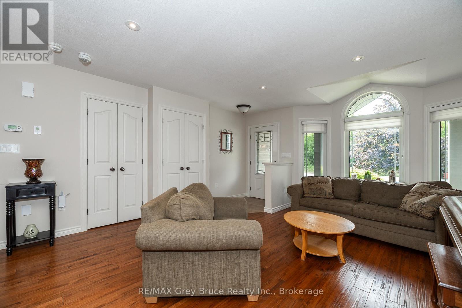 2591 7th Ave E, Owen Sound, Ontario N4K 6V1 - Photo 6 - X12352814