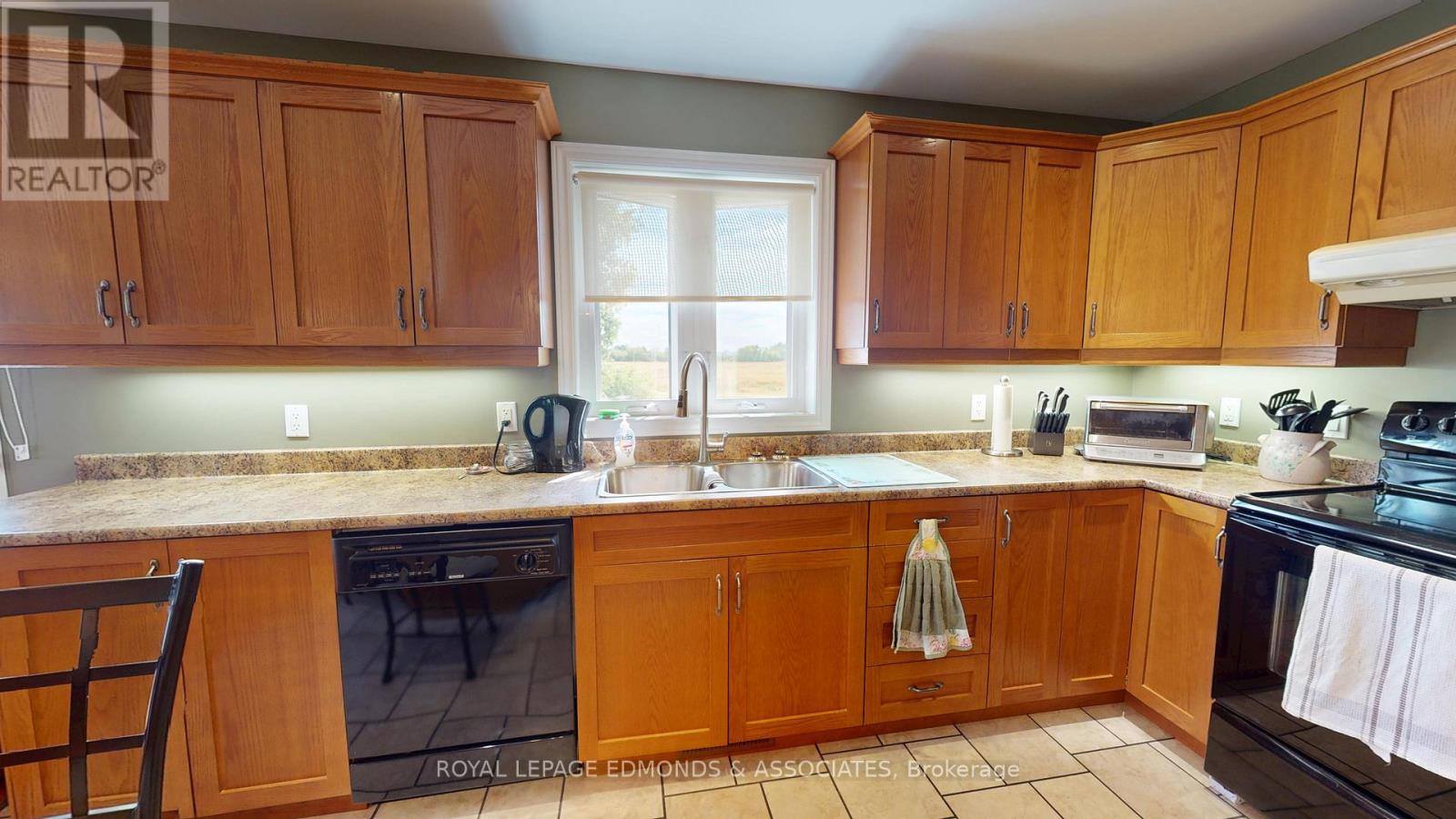 1388 Bromley Line E, Whitewater Region, Ontario  K0J 2L0 - Photo 18 - X12352752
