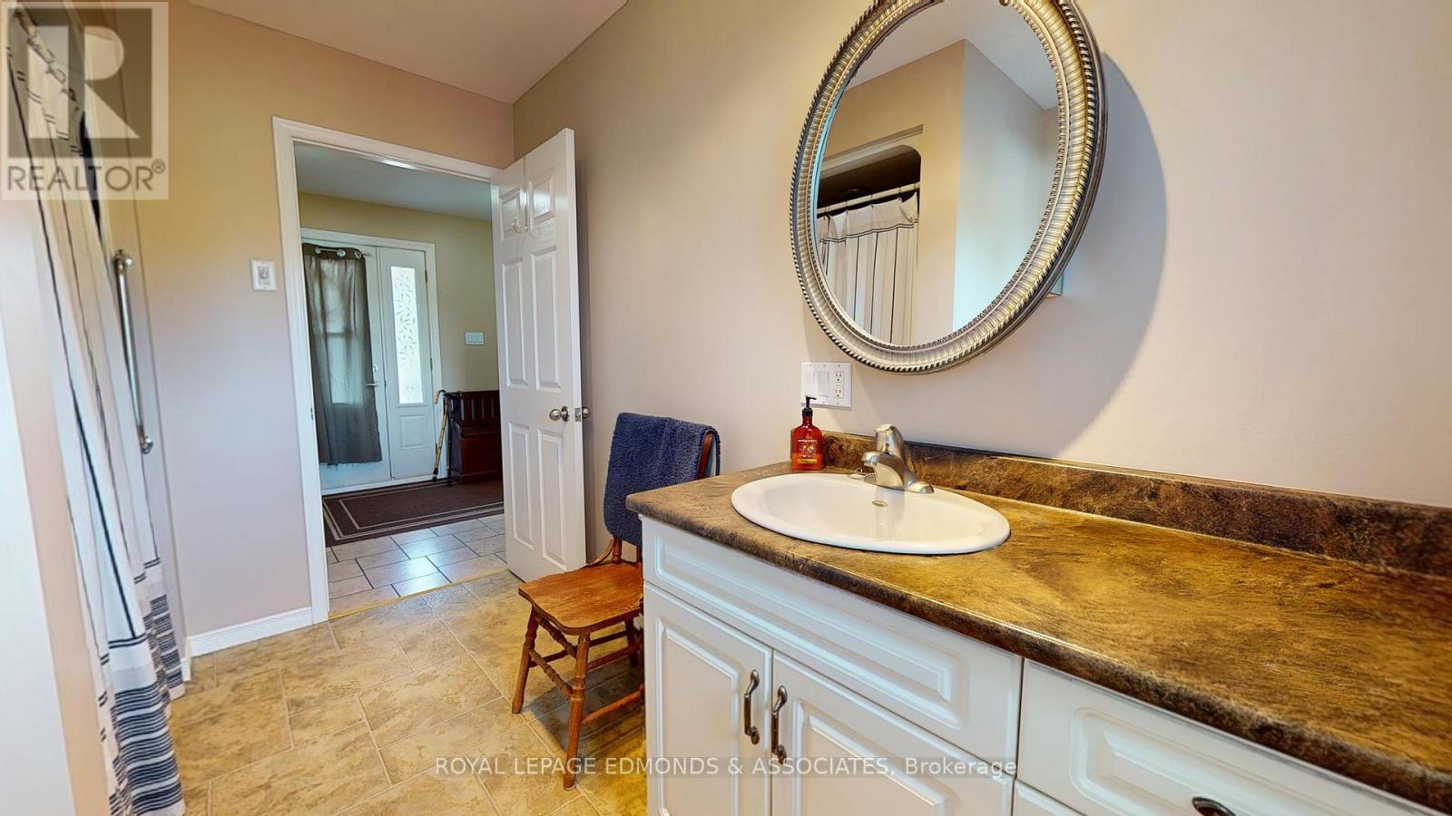 1388 Bromley Line E, Whitewater Region, Ontario  K0J 2L0 - Photo 22 - X12352752