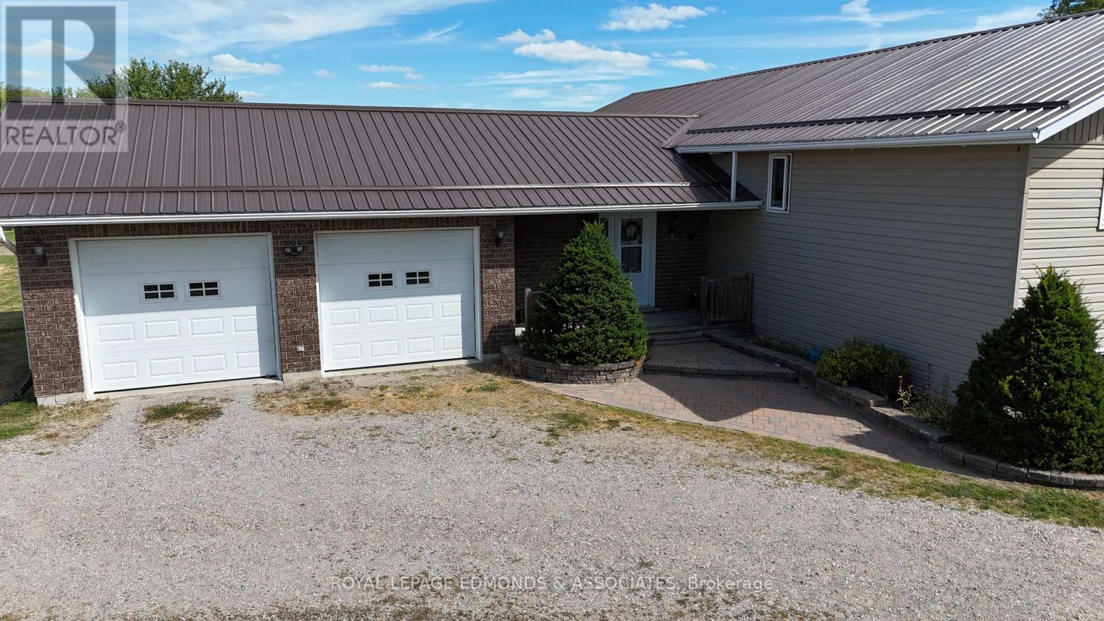 1388 Bromley Line E, Whitewater Region, Ontario  K0J 2L0 - Photo 3 - X12352752