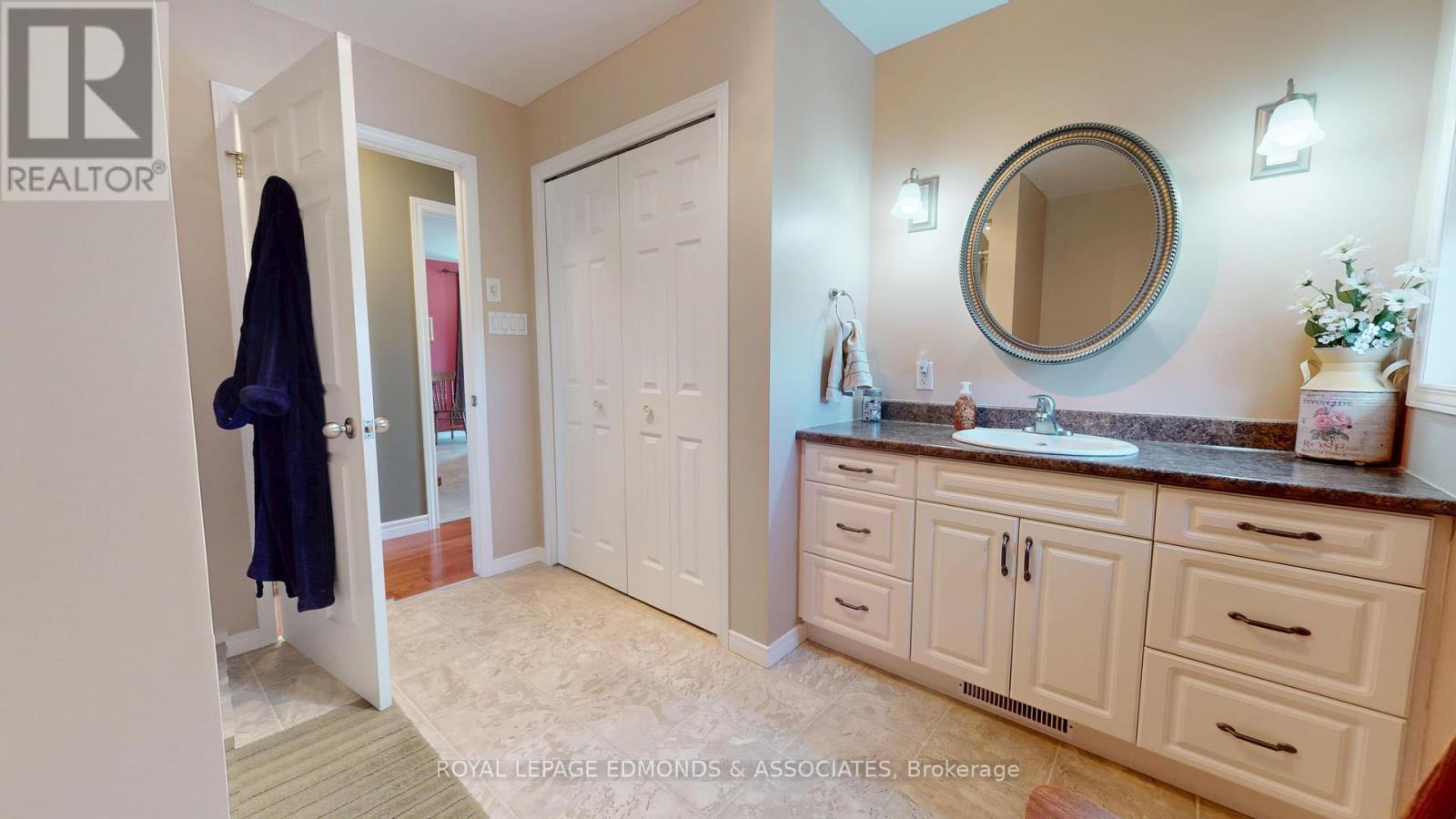 1388 Bromley Line E, Whitewater Region, Ontario  K0J 2L0 - Photo 32 - X12352752
