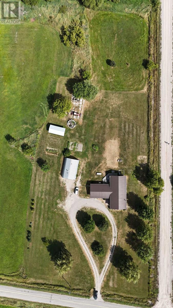 1388 Bromley Line E, Whitewater Region, Ontario  K0J 2L0 - Photo 8 - X12352752
