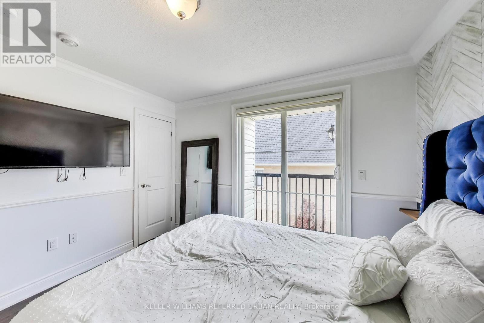 231 - 380 Hopewell Avenue, Toronto, Ontario  M6E 2S2 - Photo 13 - W12352641