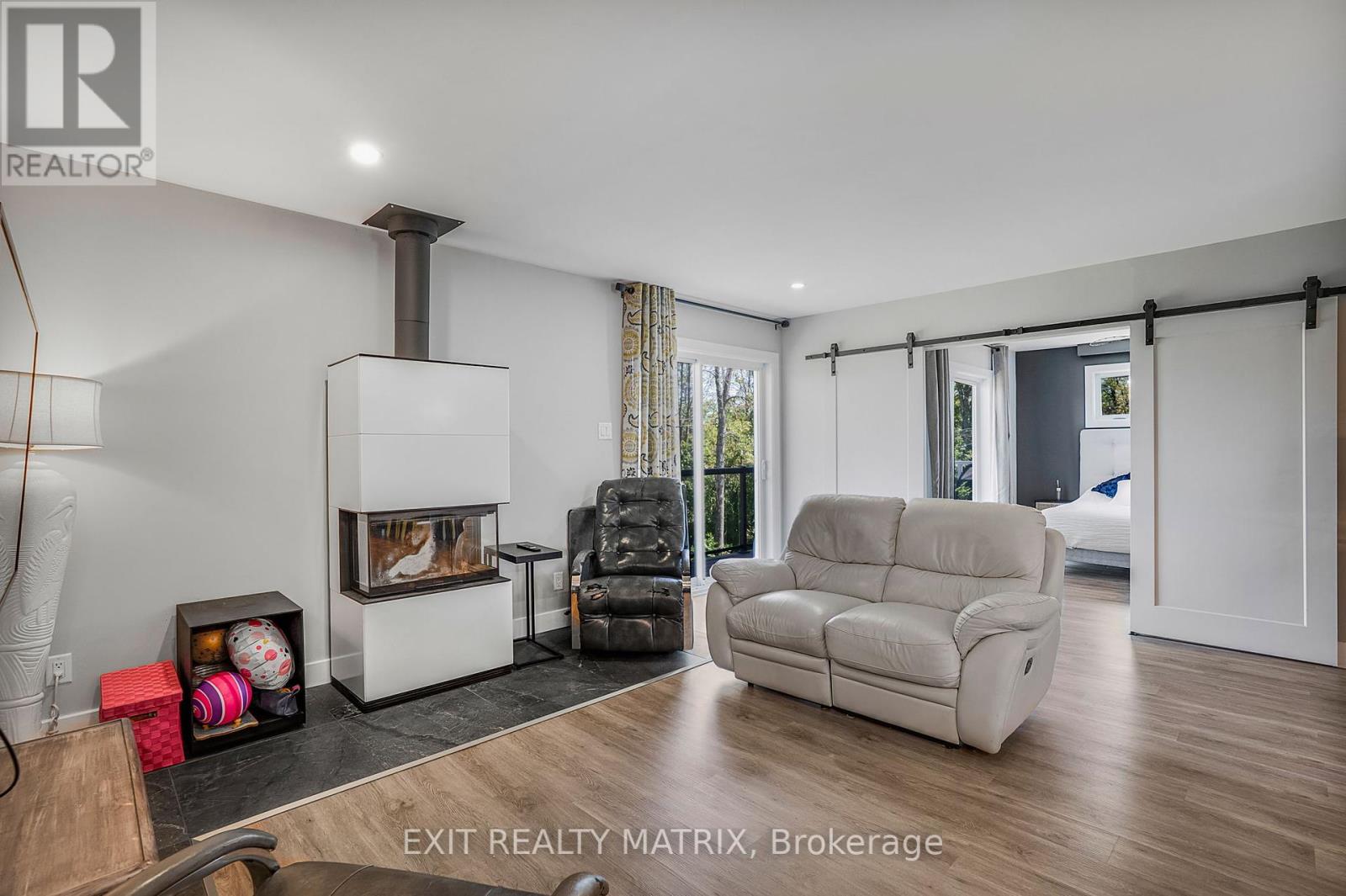 3515 Front Road E, East Hawkesbury, Ontario  K6A 2R2 - Photo 8 - X12352725