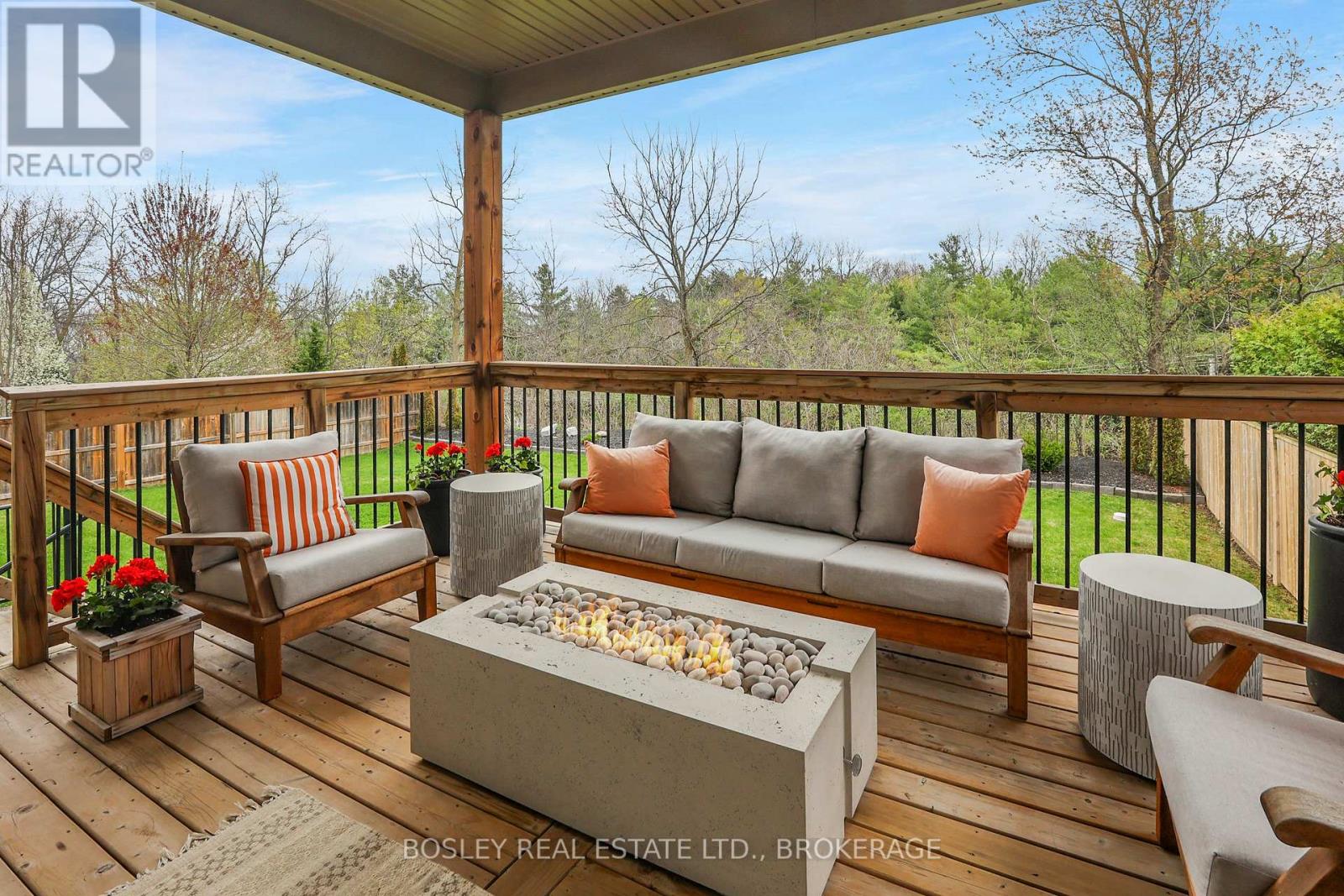 32 Philmori Boulevard, Pelham, Ontario  L0S 1E5 - Photo 12 - X12347166