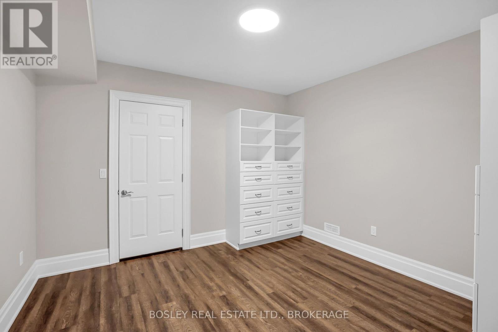 32 Philmori Boulevard, Pelham, Ontario  L0S 1E5 - Photo 37 - X12347166
