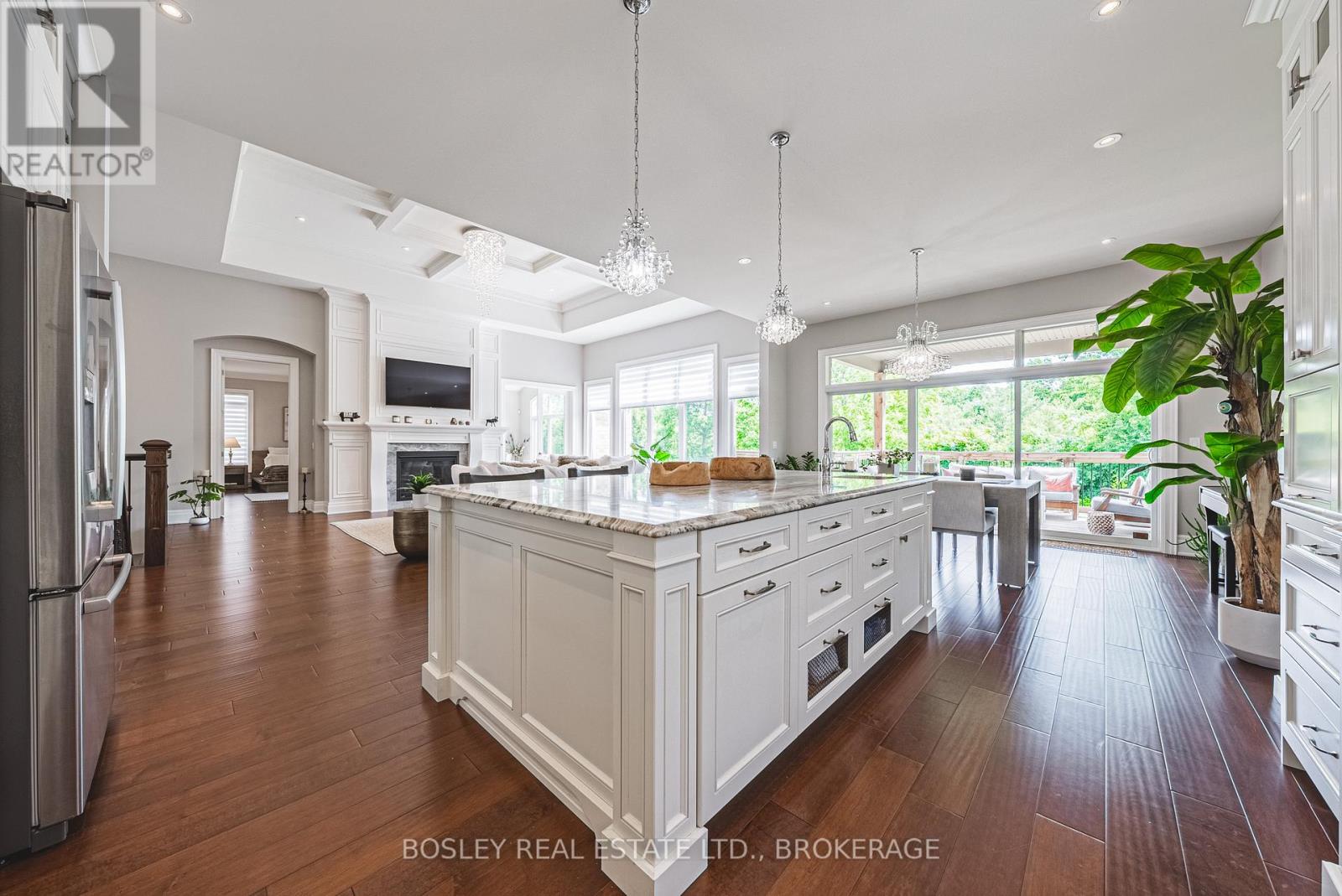32 Philmori Boulevard, Pelham, Ontario  L0S 1E5 - Photo 8 - X12347166