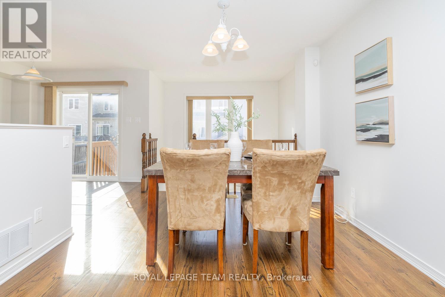 Property at 209 MACOUN CIRCLE image 5