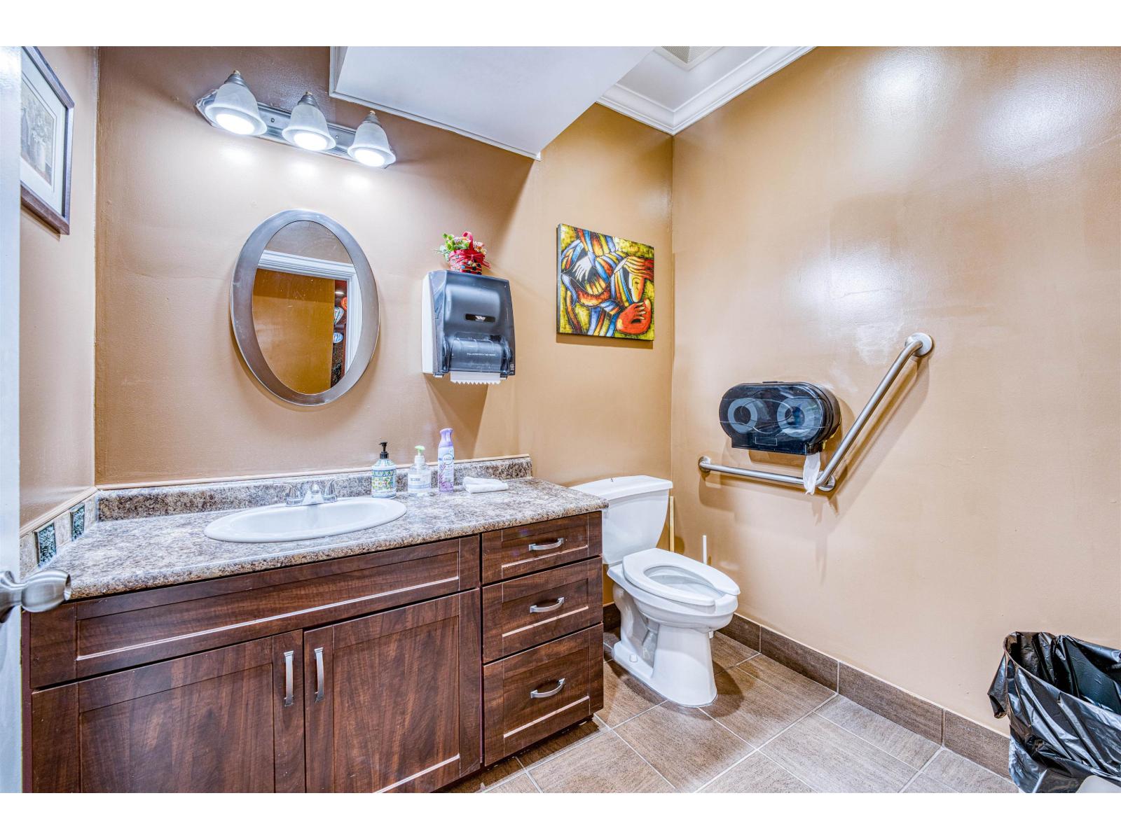 105b 15290 103a Avenue, Surrey, British Columbia  V3R 7A2 - Photo 11 - C8071388