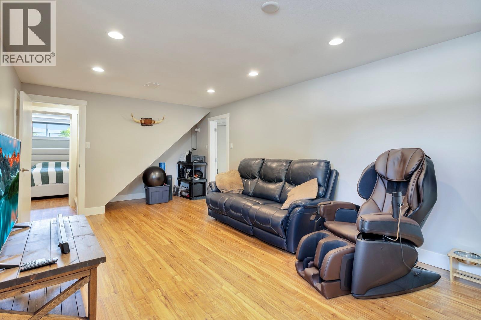 1552 Pinehurst Crescent, Kelowna, British Columbia  V1Y 4H9 - Photo 32 - 10358502