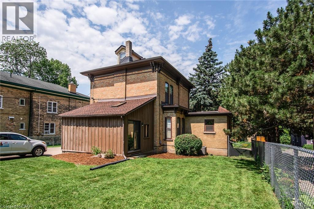 109 College Street, Kitchener, Ontario  N2H 5A2 - Photo 4 - 40616304