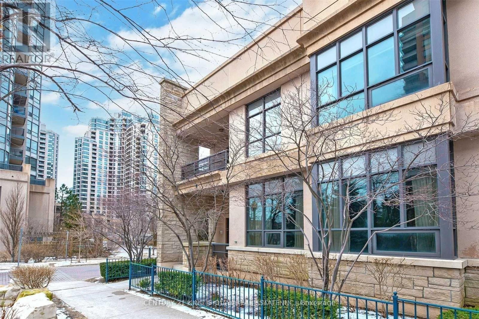 Th5 - 500 Doris Avenue, Toronto, Ontario  M2N 0C1 - Photo 1 - C12352734
