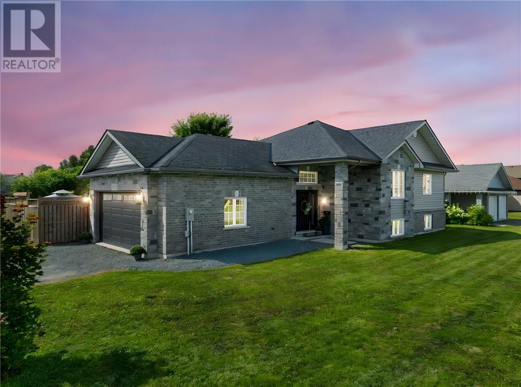 3668 Keith Avenue, Chelmsford, Ontario  P0M 1L0 - Photo 5 - 2124193