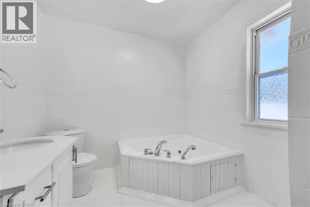 123 Livingwood Crescent, Madoc, Ontario  K0K 2K0 - Photo 12 - 40694833