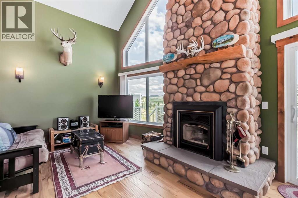 503 Cottageclub Bay, Rural Rocky View County, Alberta  T4C 1B1 - Photo 6 - A2238008