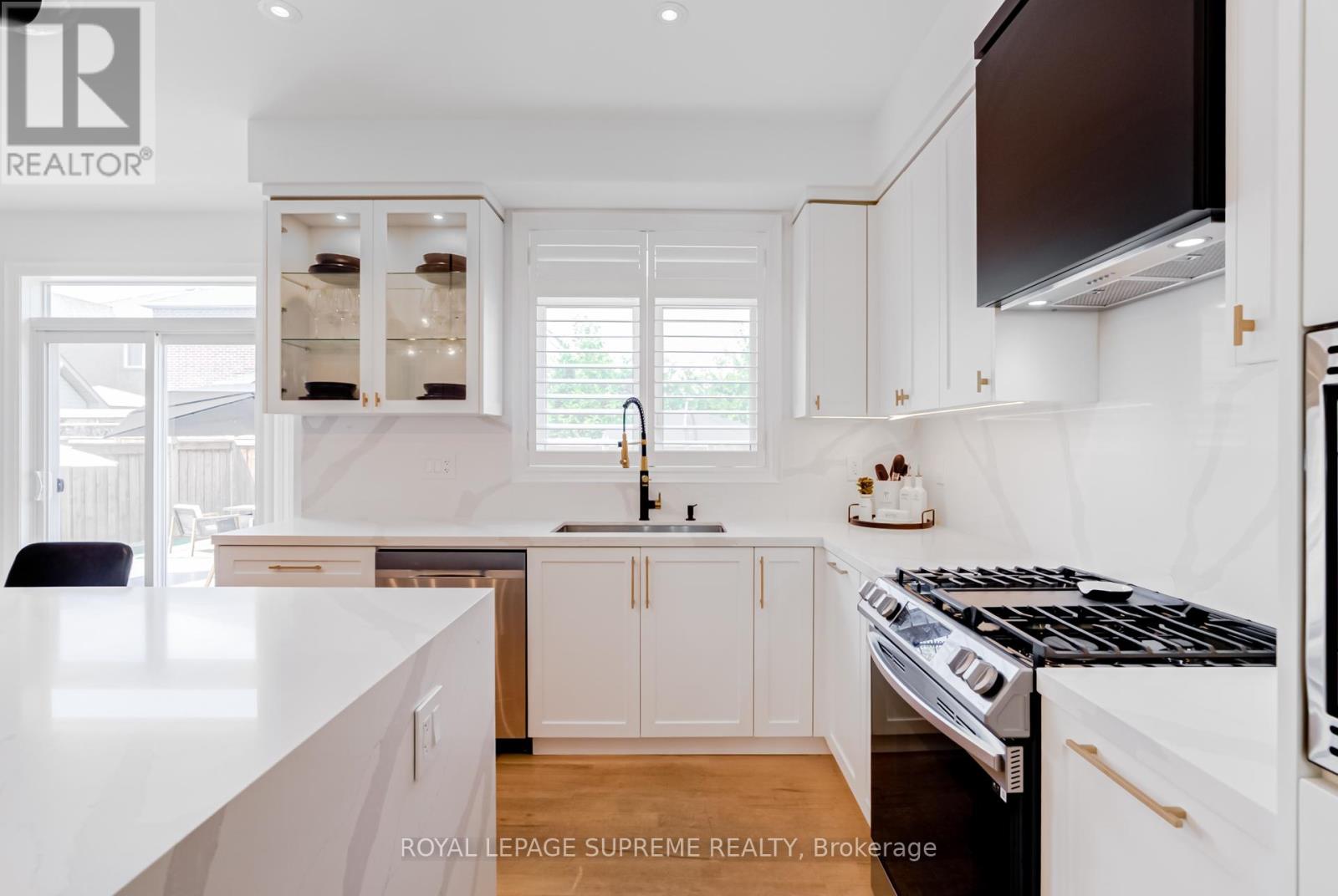 274 Blue Dasher Boulevard, Bradford West Gwillimbury, Ontario  L3Z 4J1 - Photo 14 - N12352776