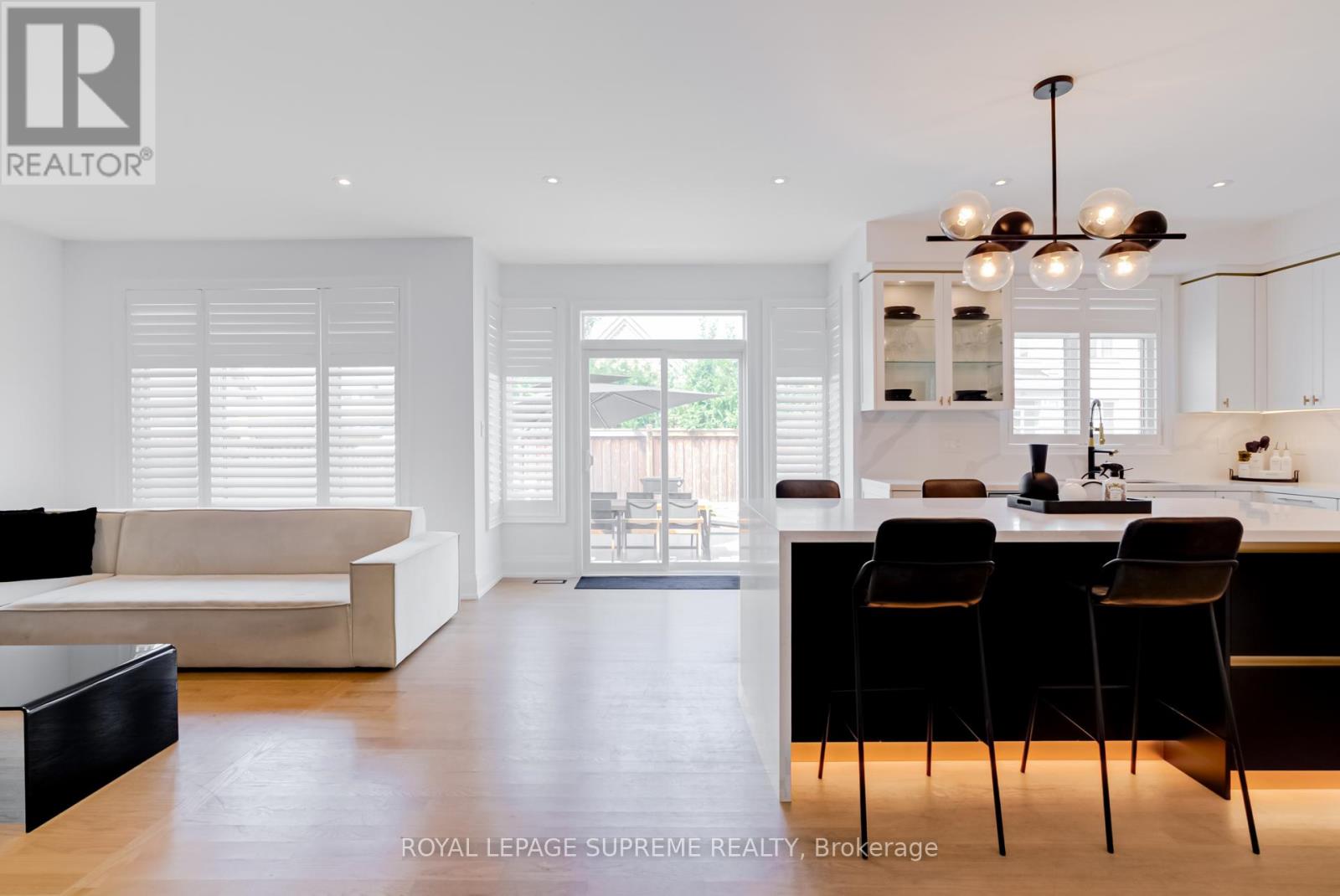 274 Blue Dasher Boulevard, Bradford West Gwillimbury, Ontario  L3Z 4J1 - Photo 6 - N12352776