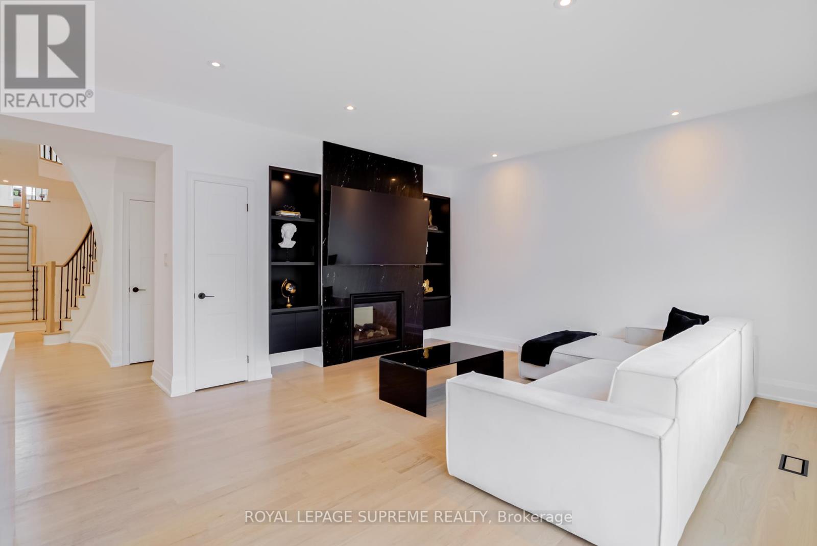 274 Blue Dasher Boulevard, Bradford West Gwillimbury, Ontario  L3Z 4J1 - Photo 8 - N12352776
