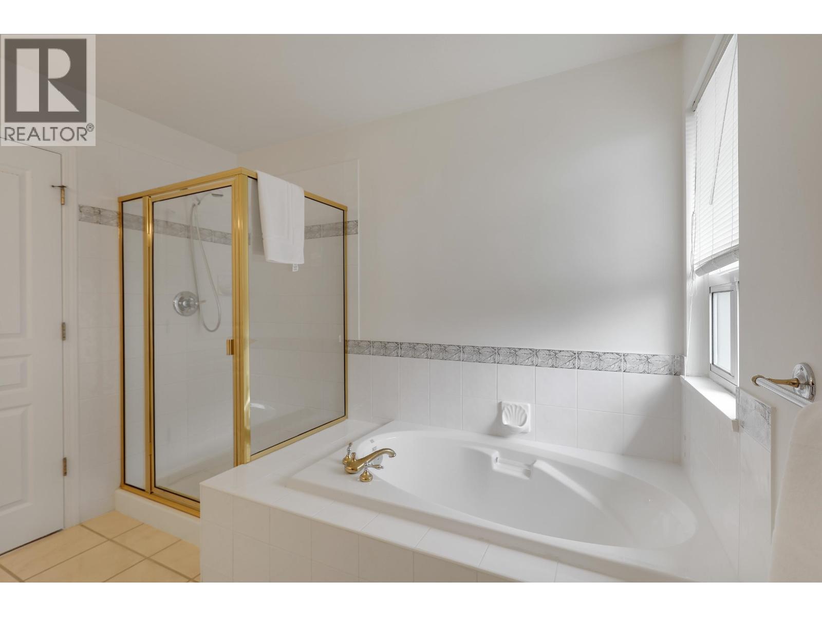 220 1465 Parkway Boulevard, Coquitlam, British Columbia  V3E 3E6 - Photo 27 - R3038425