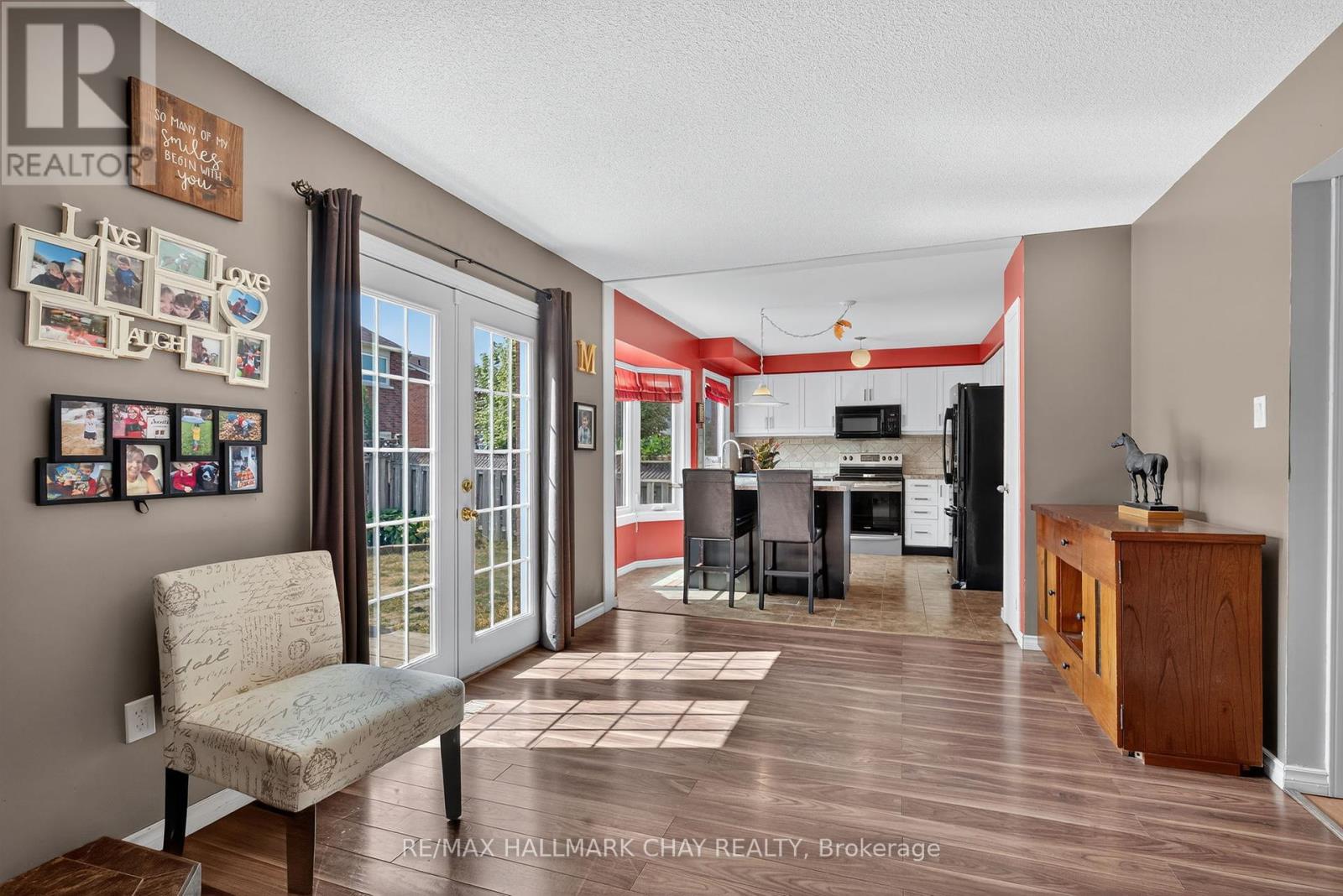 49 Mcdougall Drive, Barrie, Ontario  L4N 7H7 - Photo 13 - S12352784