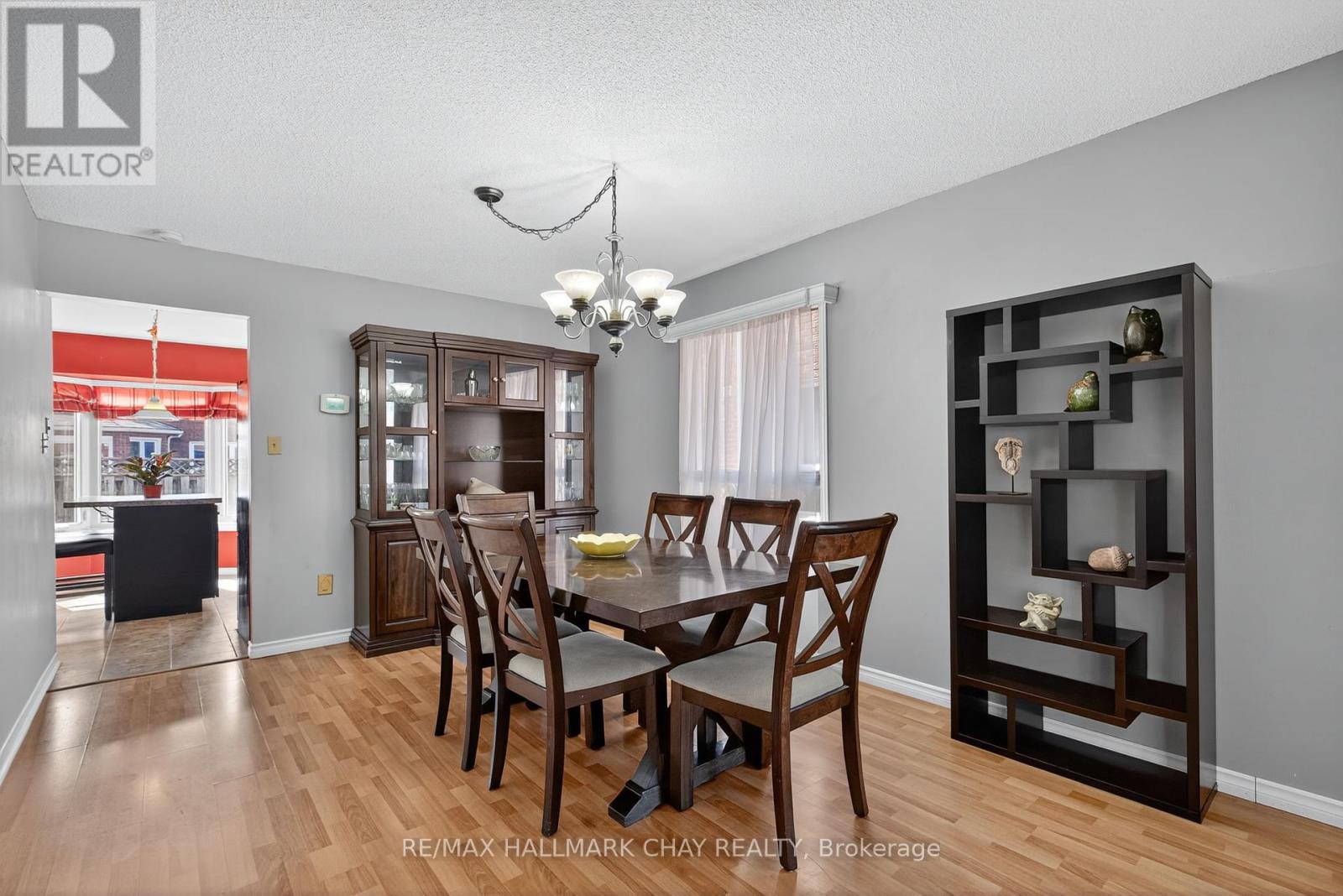 49 Mcdougall Drive, Barrie, Ontario  L4N 7H7 - Photo 19 - S12352784