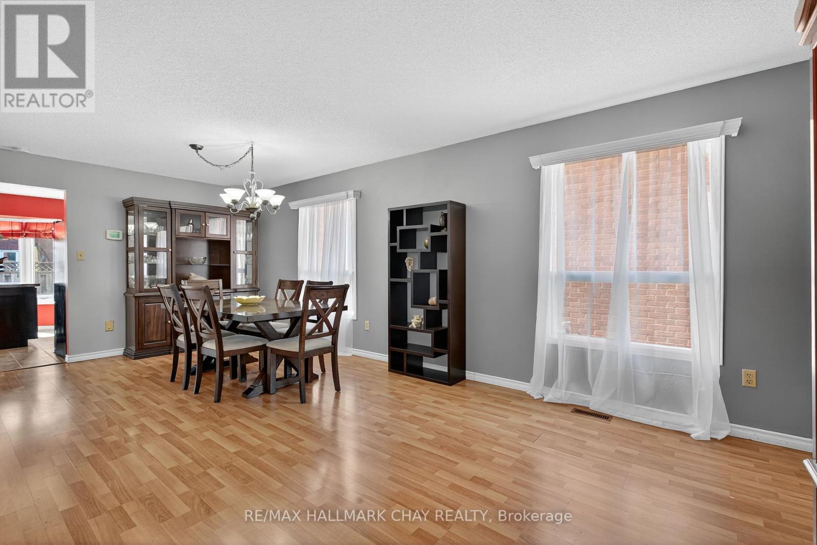 49 Mcdougall Drive, Barrie, Ontario  L4N 7H7 - Photo 22 - S12352784