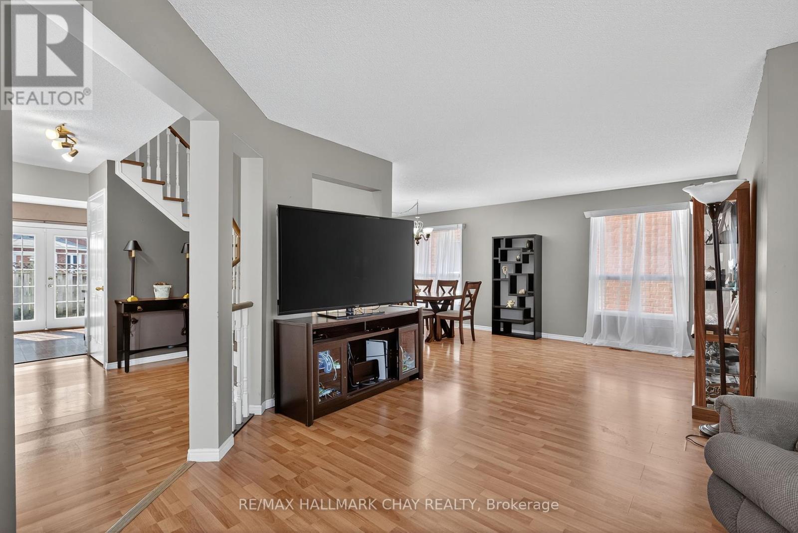 49 Mcdougall Drive, Barrie, Ontario  L4N 7H7 - Photo 24 - S12352784