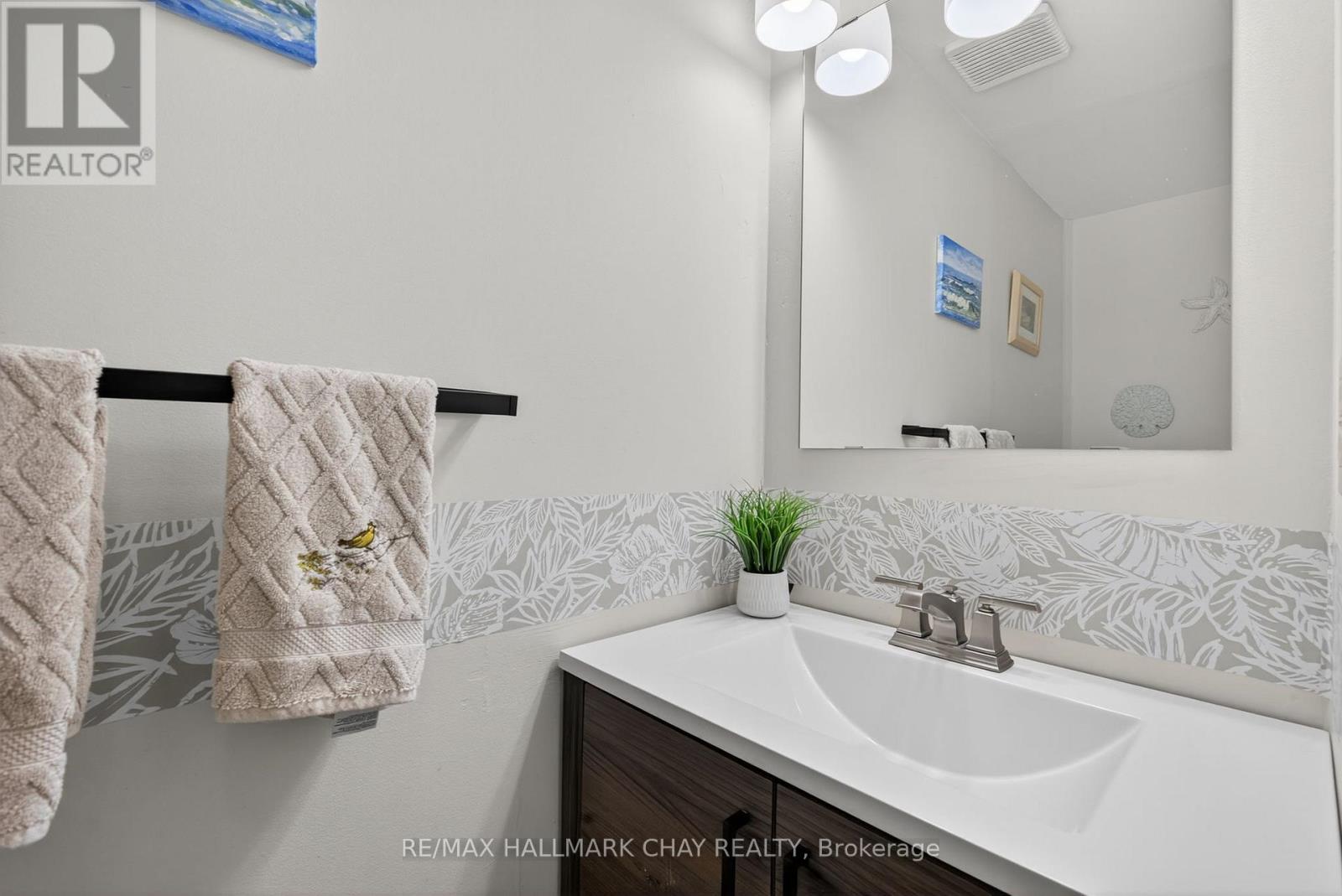 49 Mcdougall Drive, Barrie, Ontario  L4N 7H7 - Photo 26 - S12352784