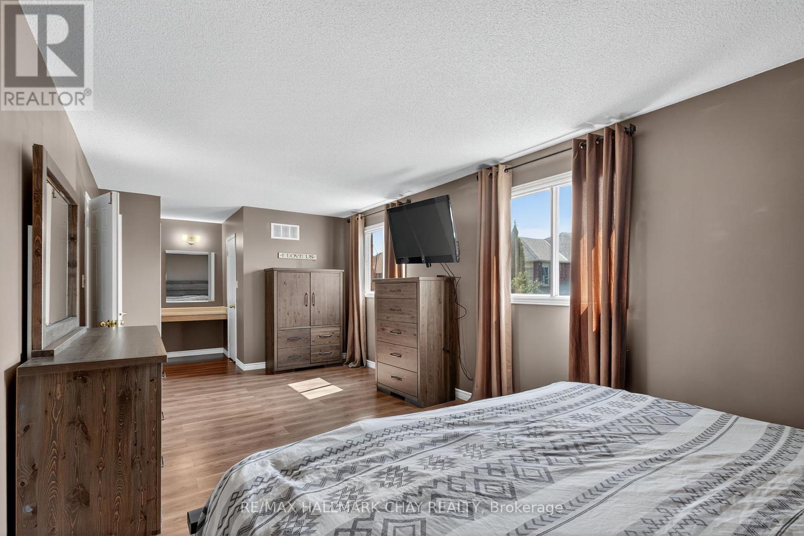 49 Mcdougall Drive, Barrie, Ontario  L4N 7H7 - Photo 29 - S12352784