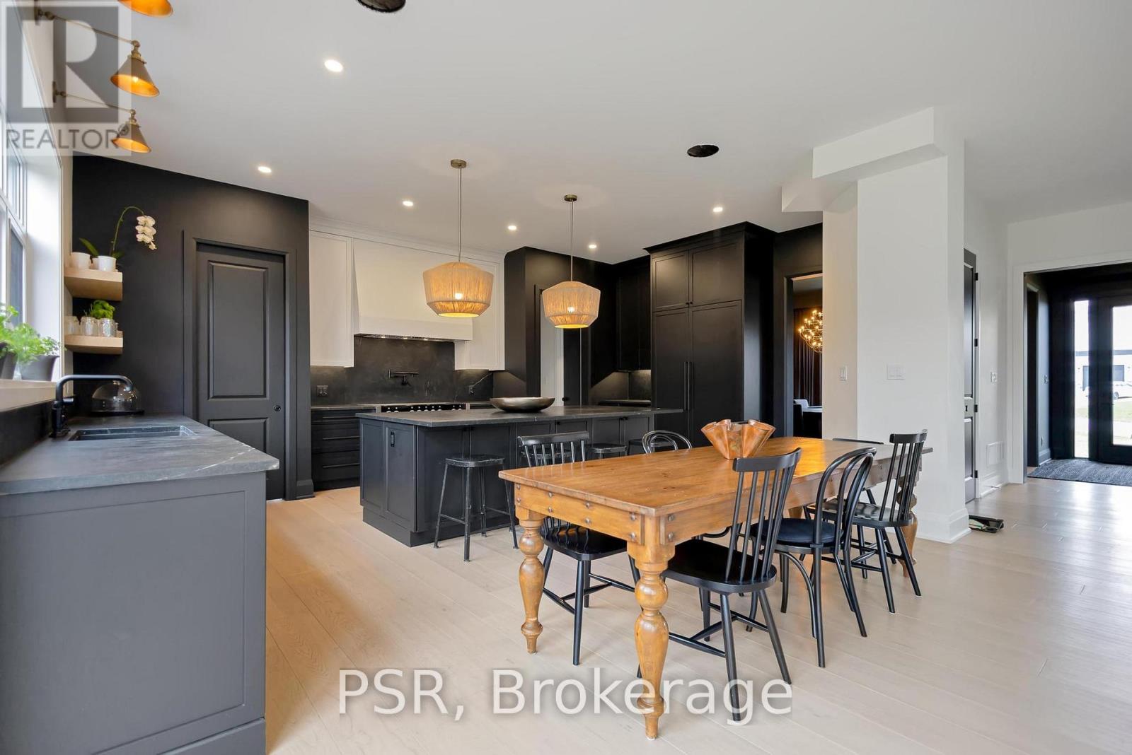 72 Georgian Grande Drive, Oro-Medonte, Ontario  L0K 1E0 - Photo 15 - S12352829