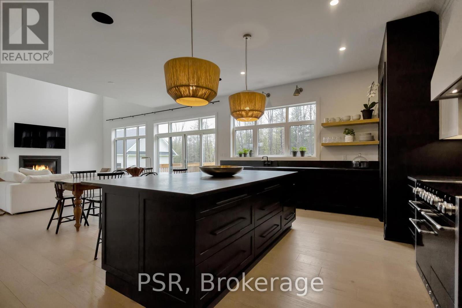 72 Georgian Grande Drive, Oro-Medonte, Ontario  L0K 1E0 - Photo 18 - S12352829
