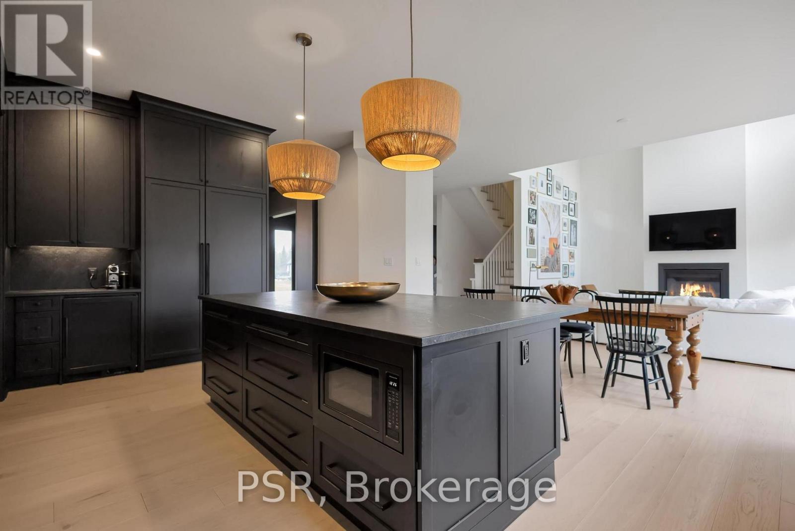 72 Georgian Grande Drive, Oro-Medonte, Ontario  L0K 1E0 - Photo 21 - S12352829