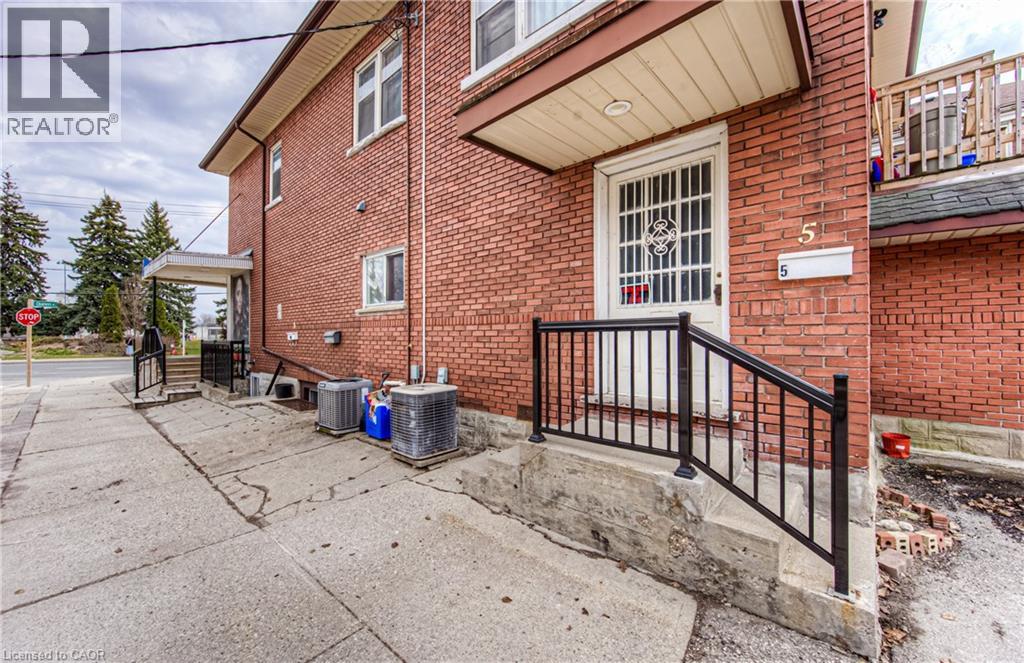 744 Queen Street S, Kitchener, Ontario  N2M 1A4 - Photo 13 - 40719715