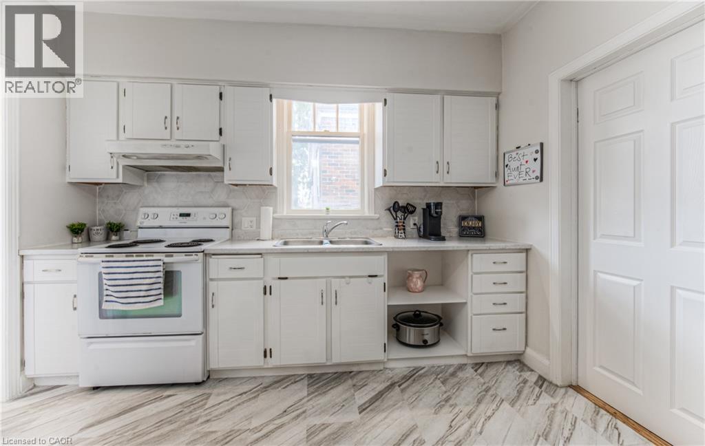 744 Queen Street S, Kitchener, Ontario  N2M 1A4 - Photo 33 - 40719715