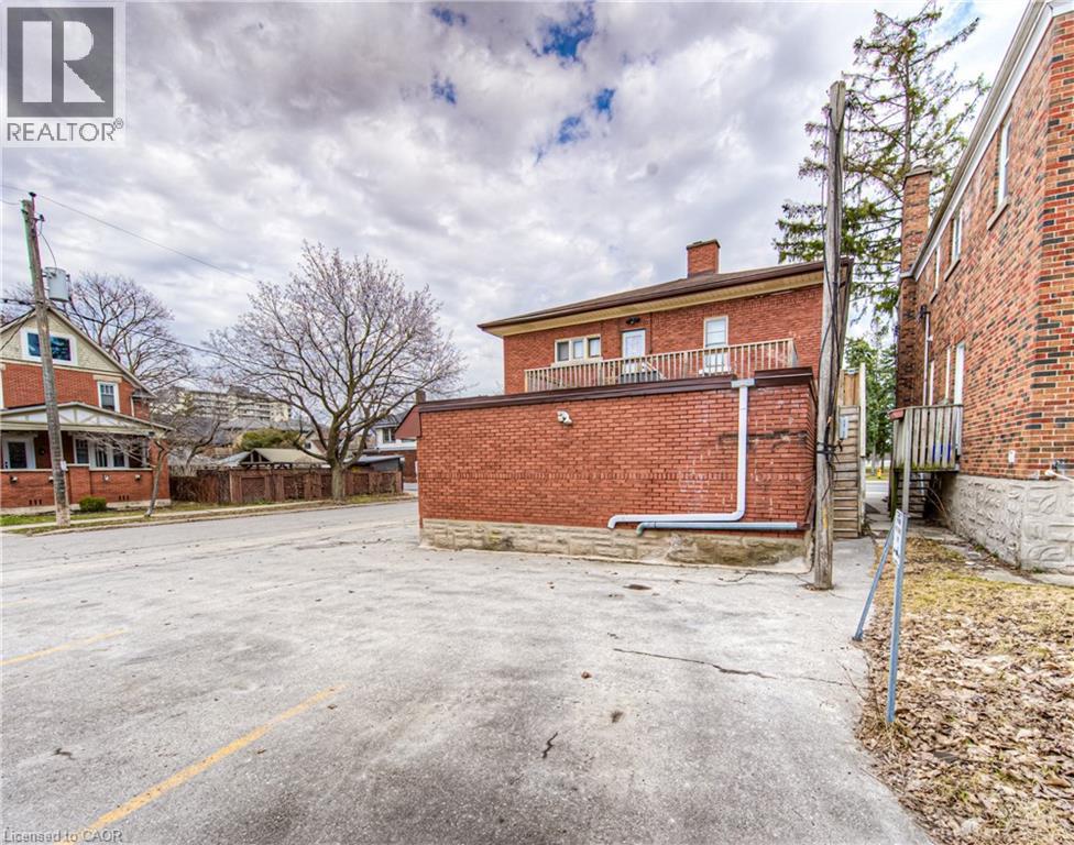 744 Queen Street S, Kitchener, Ontario  N2M 1A4 - Photo 9 - 40719715