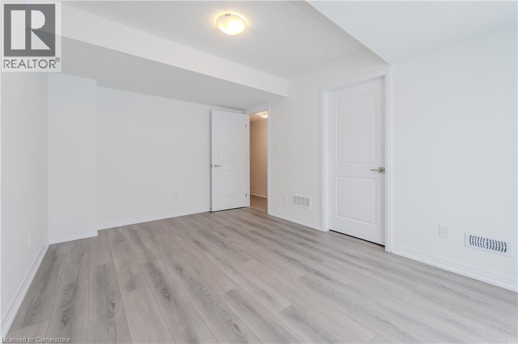 17 Urbane Boulevard Unit# I073, Kitchener, Ontario  N2E 0H8 - Photo 9 - 40725077
