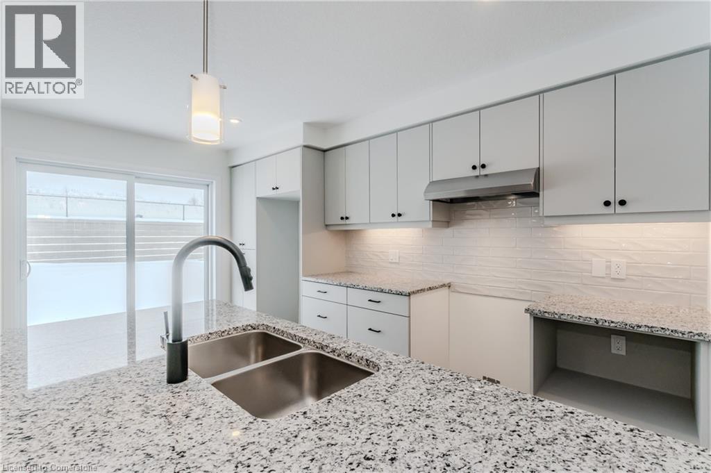 17 Urbane Boulevard Unit# I073, Kitchener, Ontario  N2E 0H8 - Photo 2 - 40725077