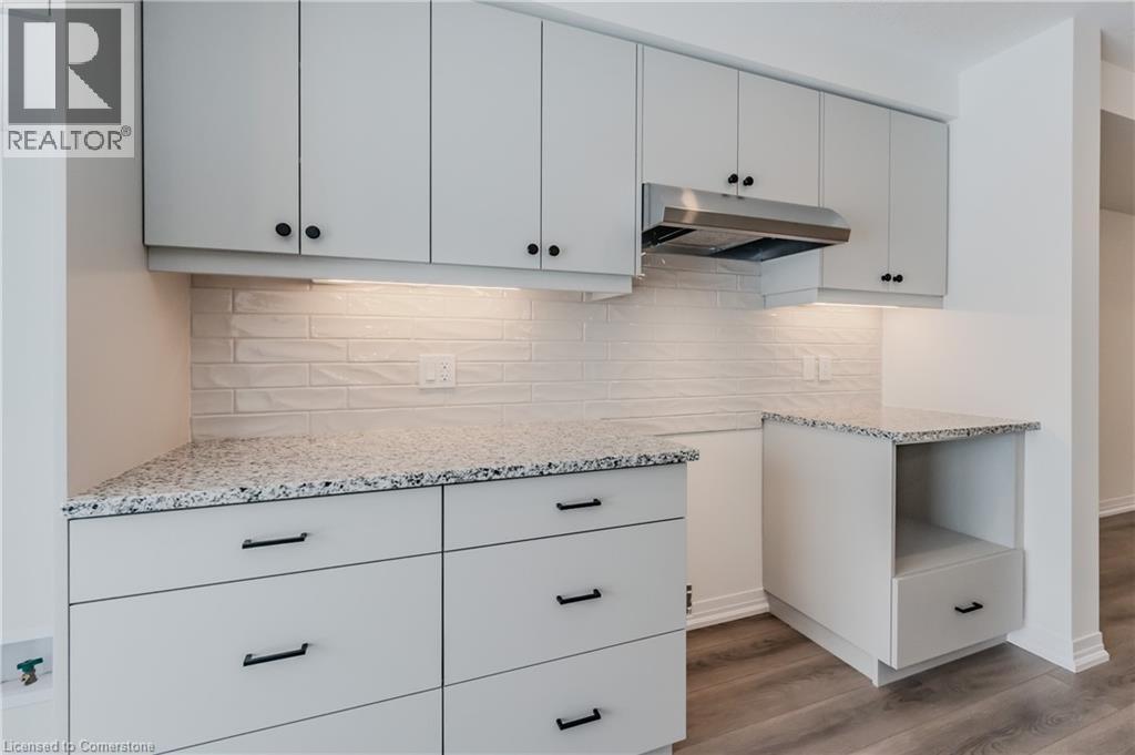 17 Urbane Boulevard Unit# I073, Kitchener, Ontario  N2E 0H8 - Photo 16 - 40725077