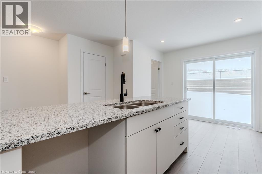 17 Urbane Boulevard Unit# I073, Kitchener, Ontario  N2E 0H8 - Photo 17 - 40725077