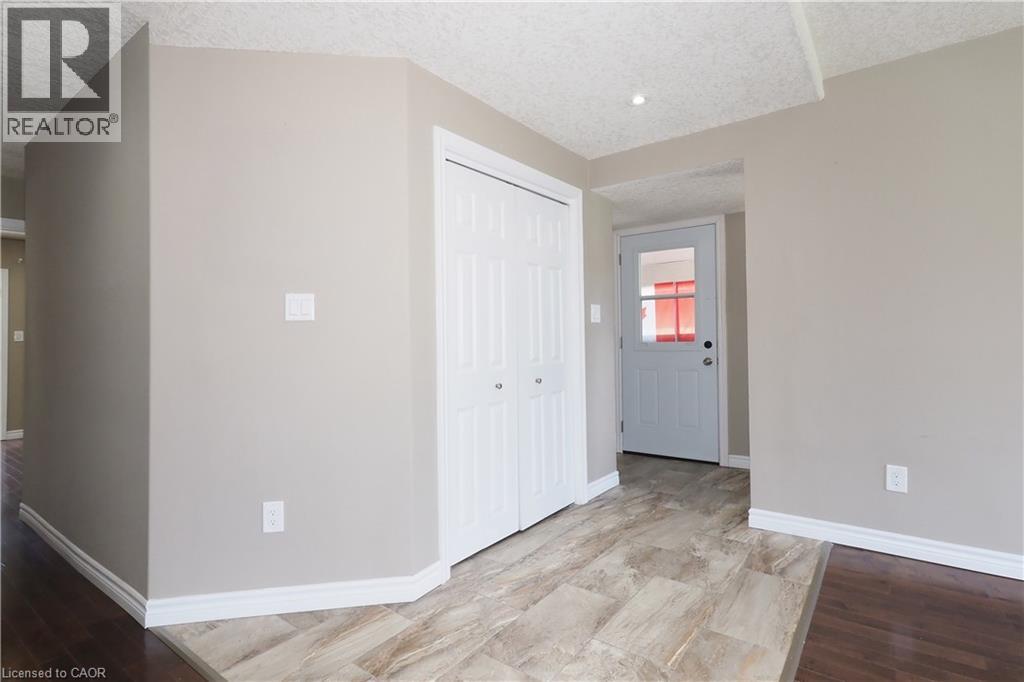 Property at 39 MARKWOOD Drive image 5