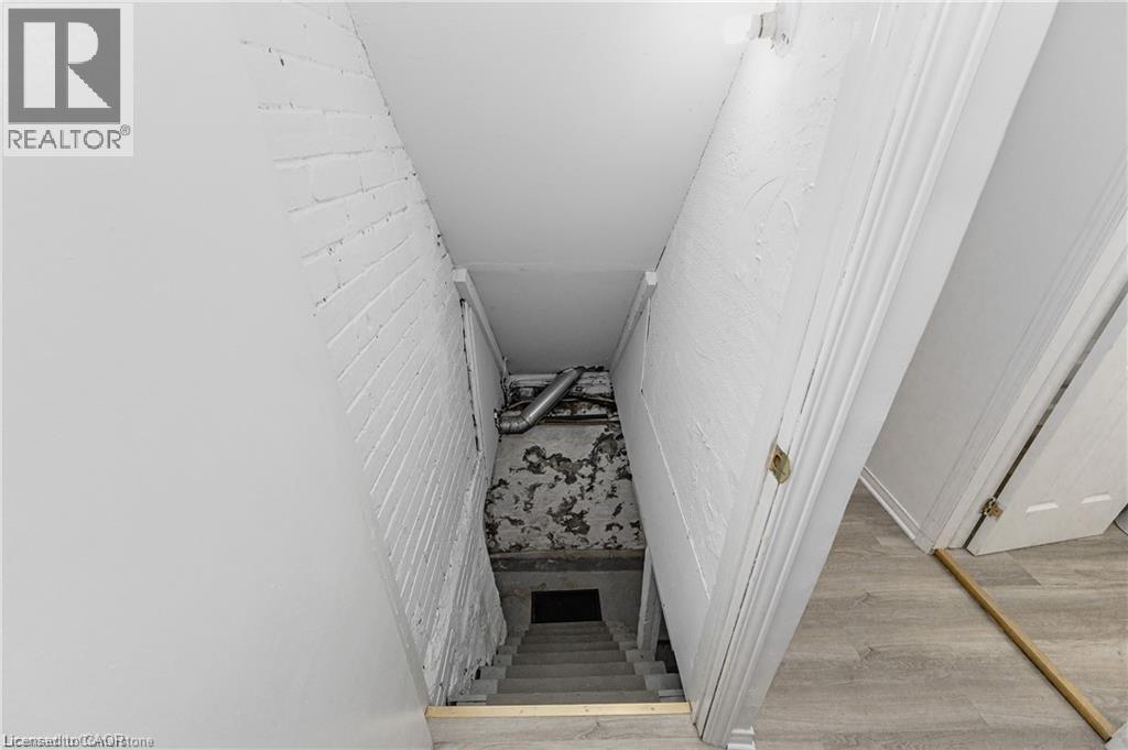 100 Roseview Avenue, Cambridge, Ontario  N1R 4A7 - Photo 14 - 40725999