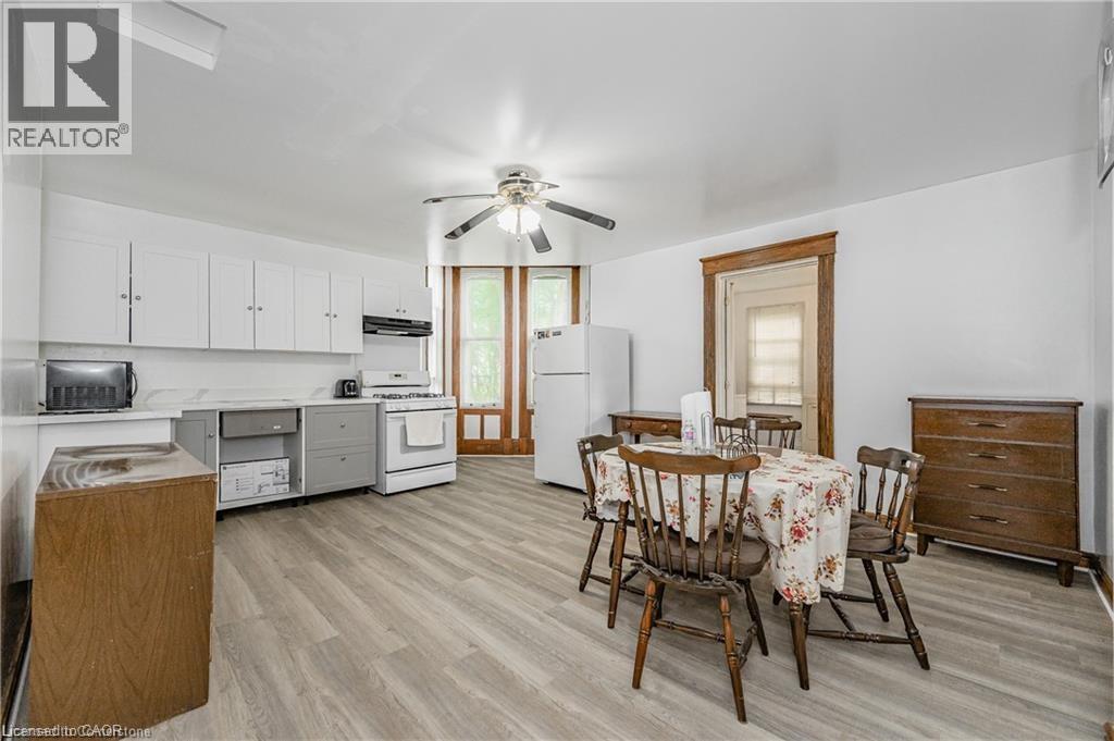 100 Roseview Avenue, Cambridge, Ontario  N1R 4A7 - Photo 4 - 40725999