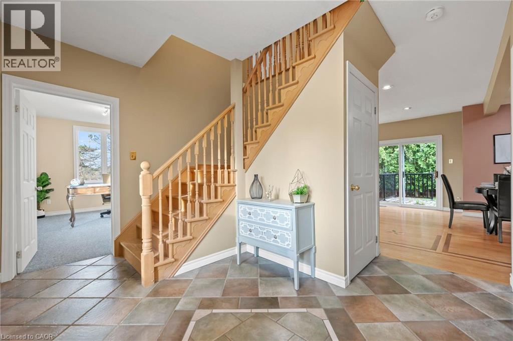 Property at 4 BROCK Road N image 4