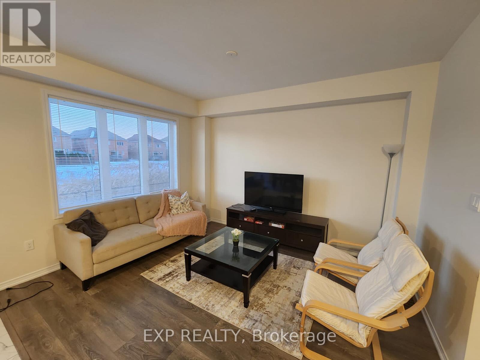 8 - 8317 Mulberry Drive, Niagara Falls, Ontario  L2H 3S9 - Photo 4 - X12352847