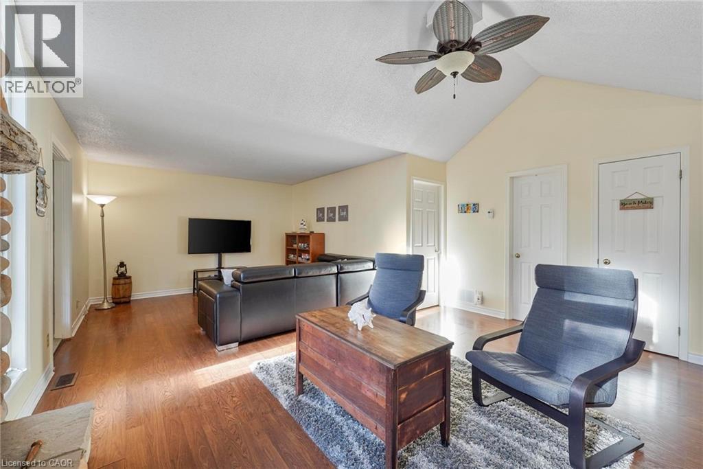 Photo 37 of 50 for 71842 Sunview Avenue